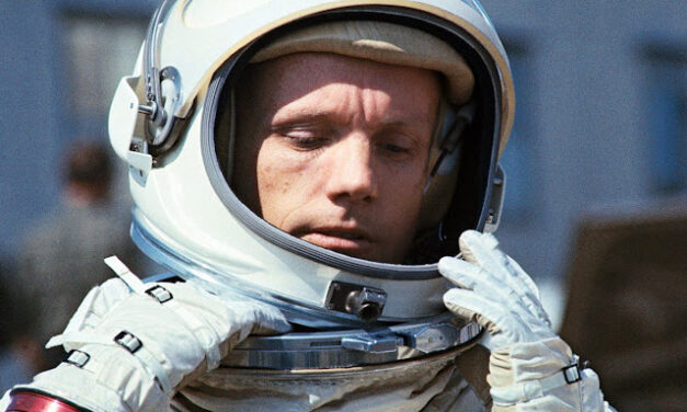 Neil Armstrong: ćutljivi heroj