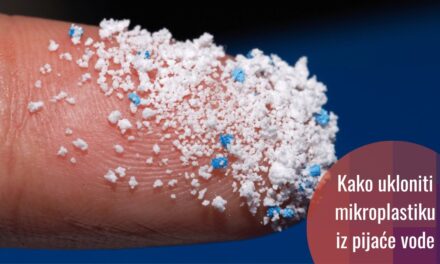 Jednostavan način za smanjenje količine mikroplastike i nanoplastike u pijaćoj vodi